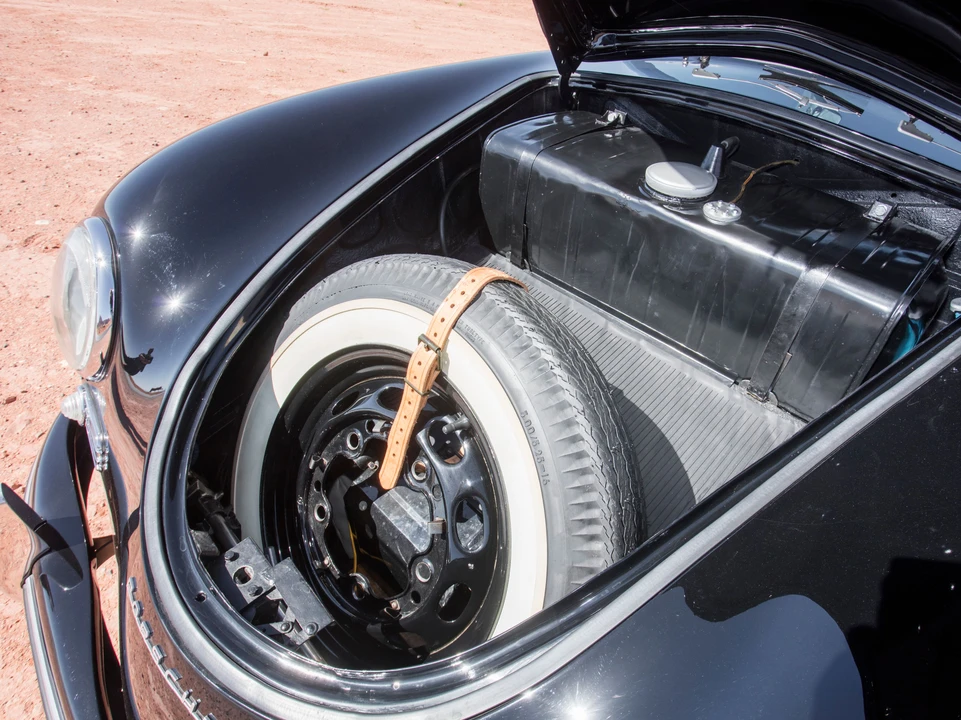 1955 Porsche 356 Pre-A - Image 12 of 26