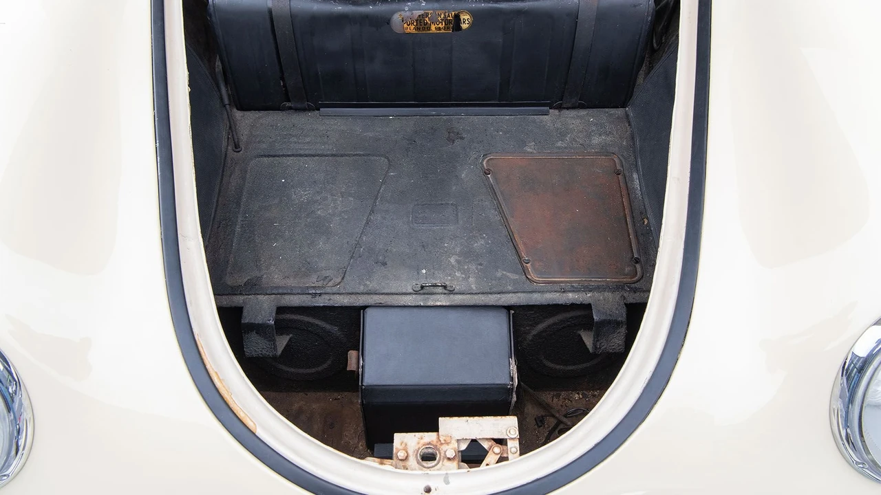 1955 Porsche 356 Pre-A - Image 18 of 31