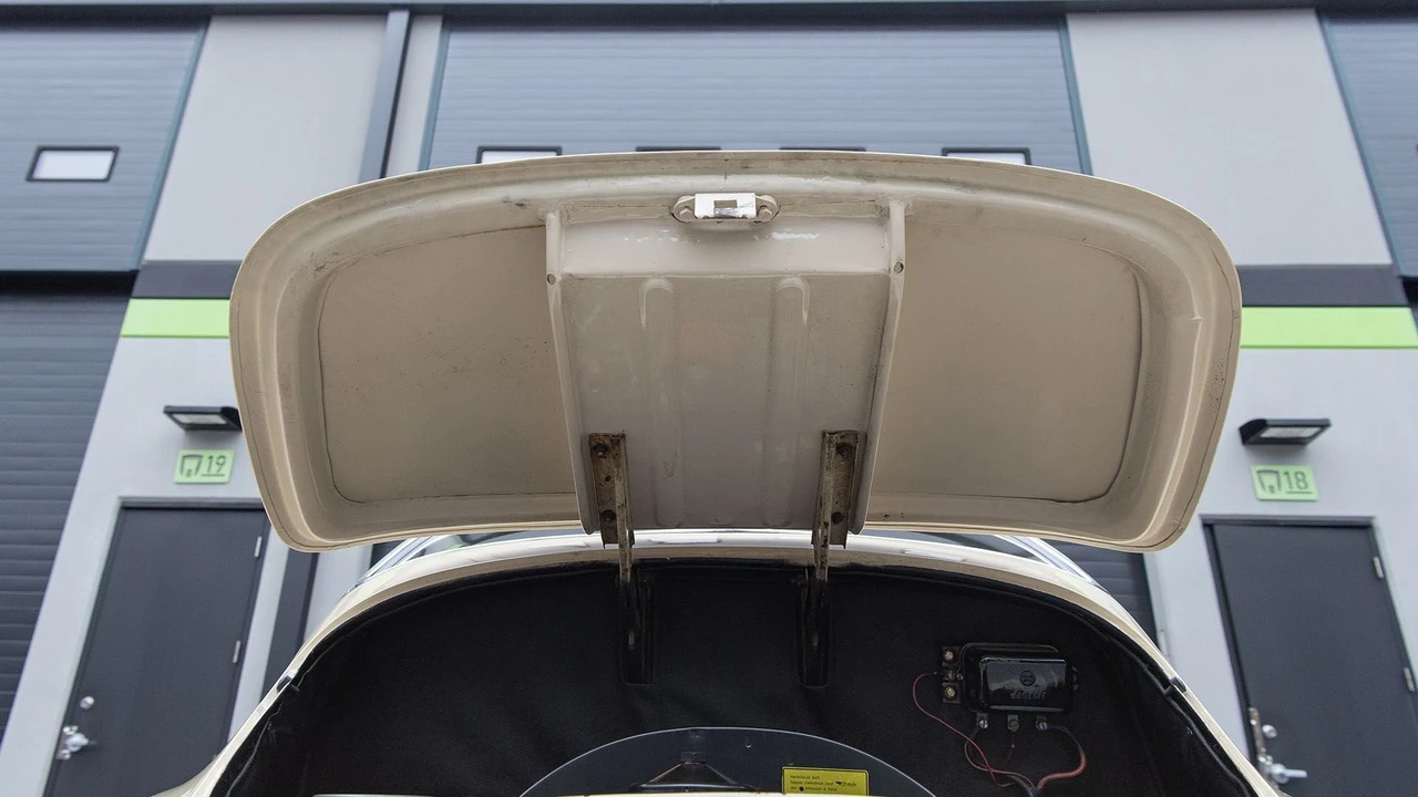 1955 Porsche 356 Pre-A - Image 27 of 31