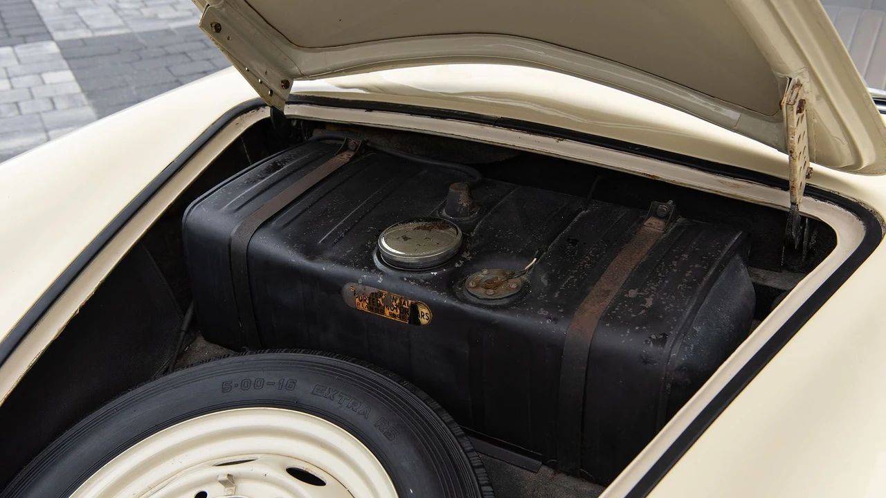 1955 Porsche 356 Pre-A - Image 14 of 31