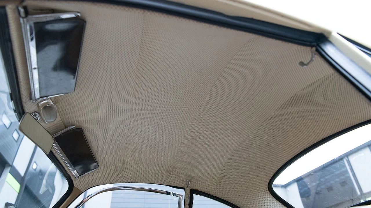 1955 Porsche 356 Pre-A - Image 11 of 31