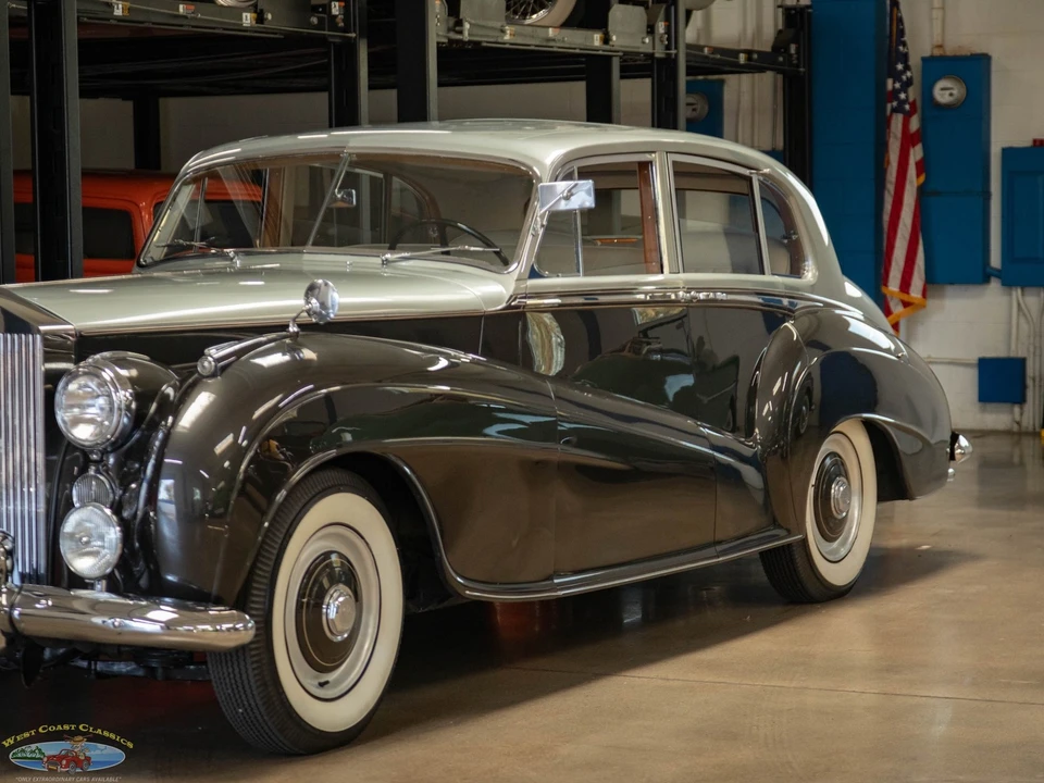 1955 Rolls-Royce Silver Dawn - Image 10 of 21