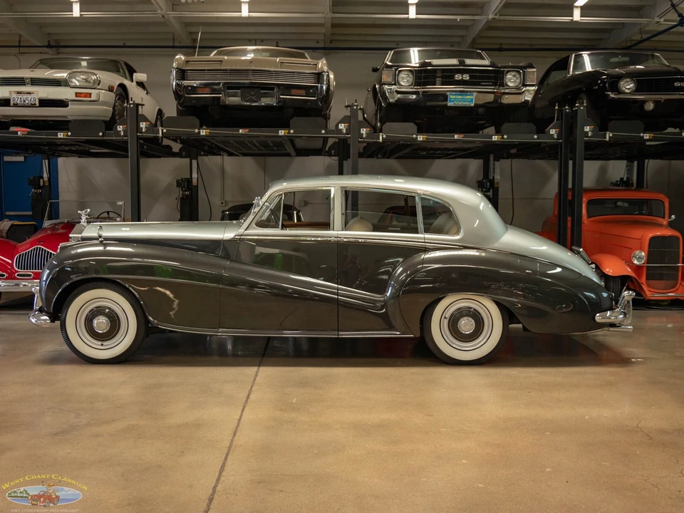1955 Rolls-Royce Silver Dawn - Image 7 of 21