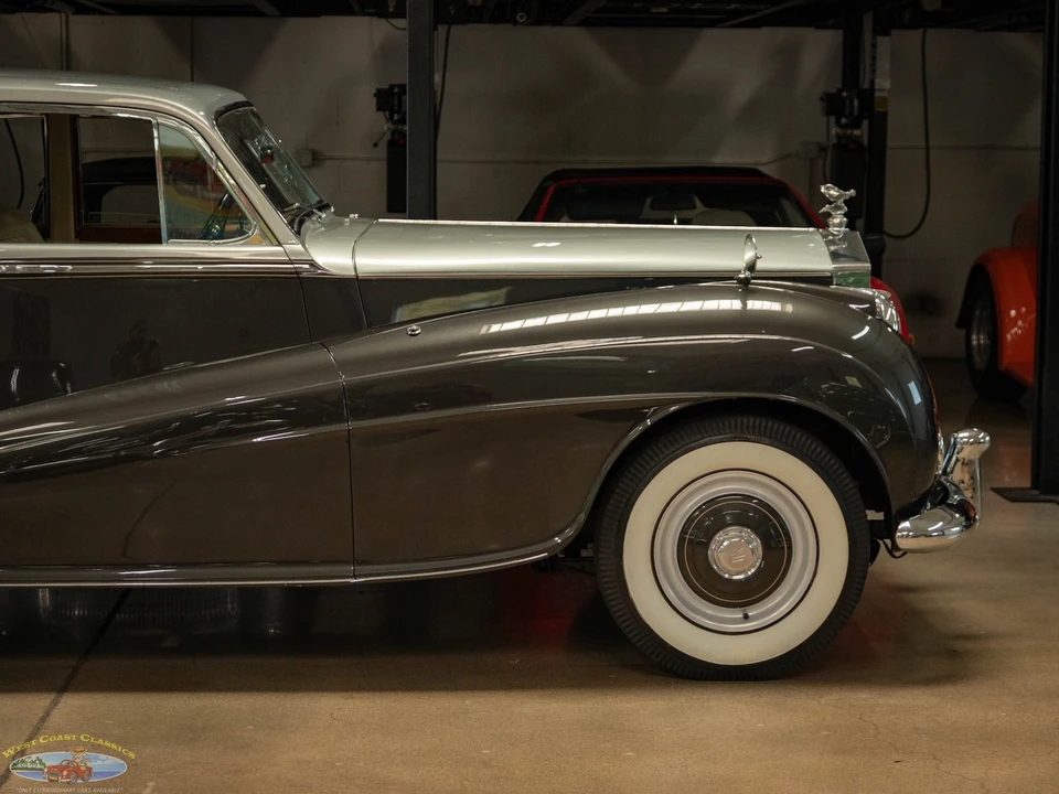1955 Rolls-Royce Silver Dawn - Image 4 of 21
