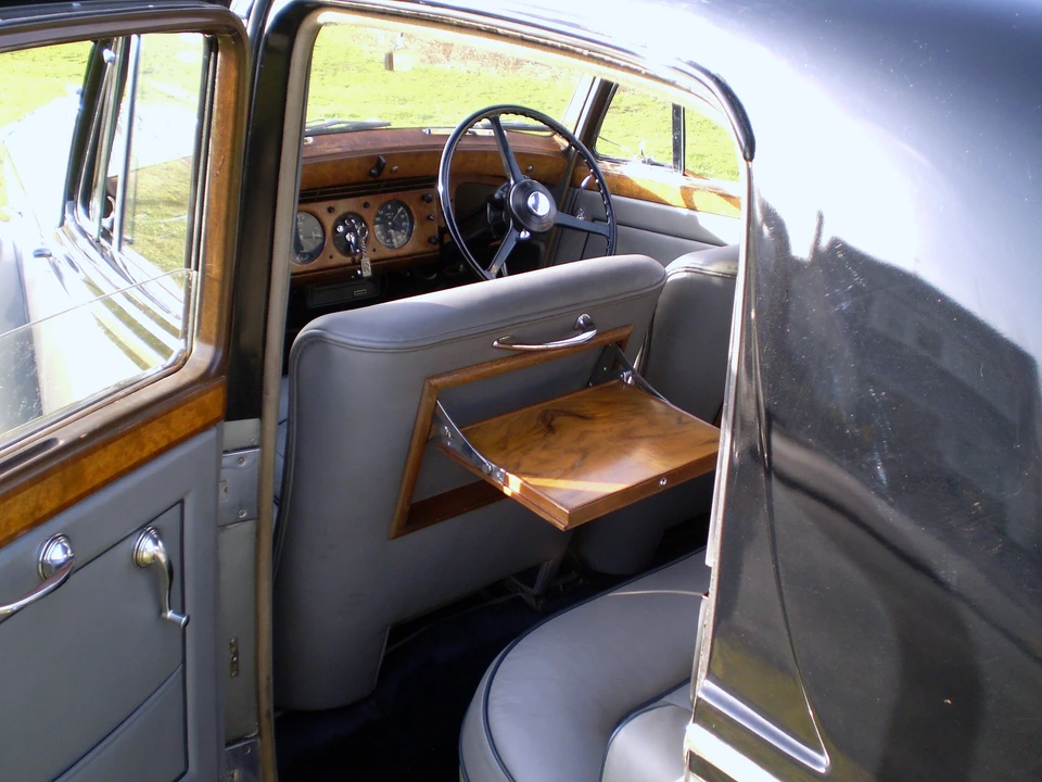 1955 Rolls-Royce Silver Dawn - Image 4 of 10