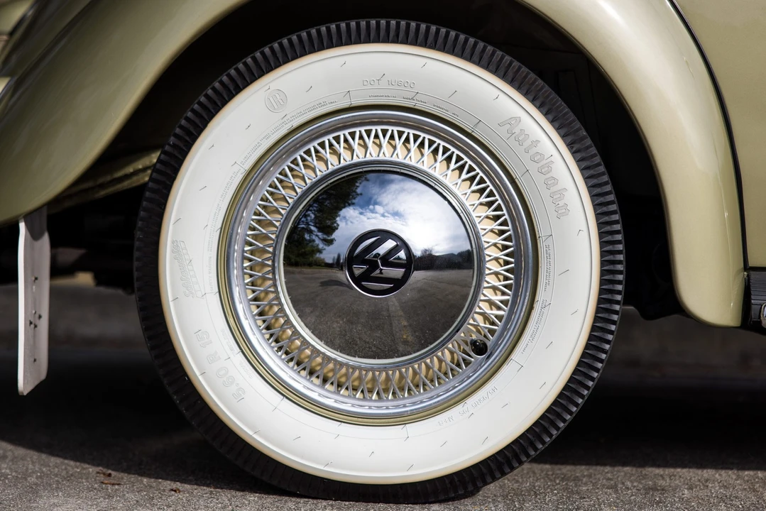 1955 Volkswagen Beetle (Oval Window) - Image 14 of 21