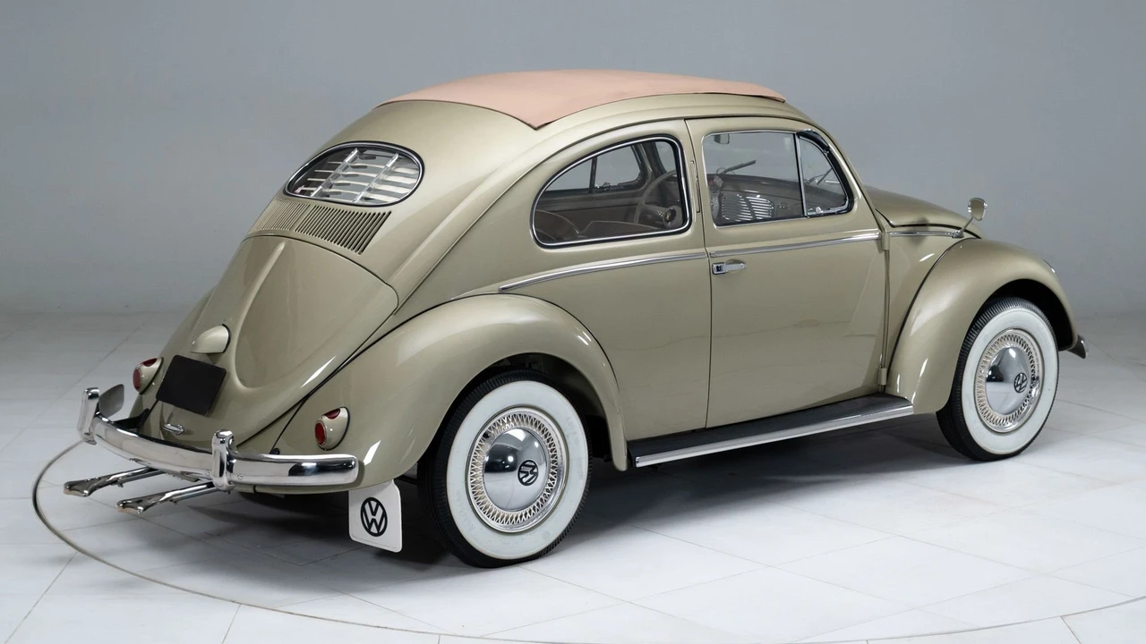 1955 Volkswagen Beetle (Oval Window) - Image 2 of 31