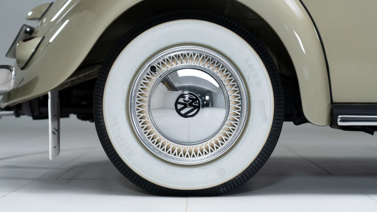 1955 Volkswagen Beetle (Oval Window) - Image 17 of 31