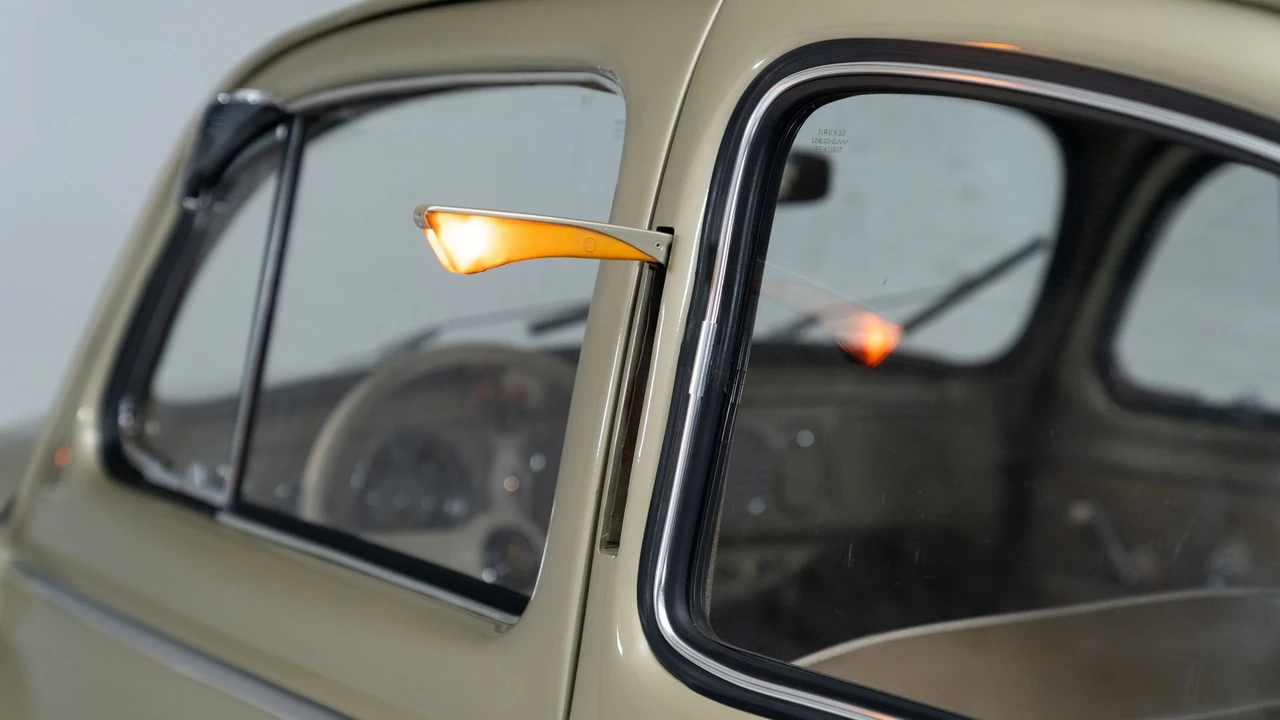 1955 Volkswagen Beetle (Oval Window) - Image 18 of 31