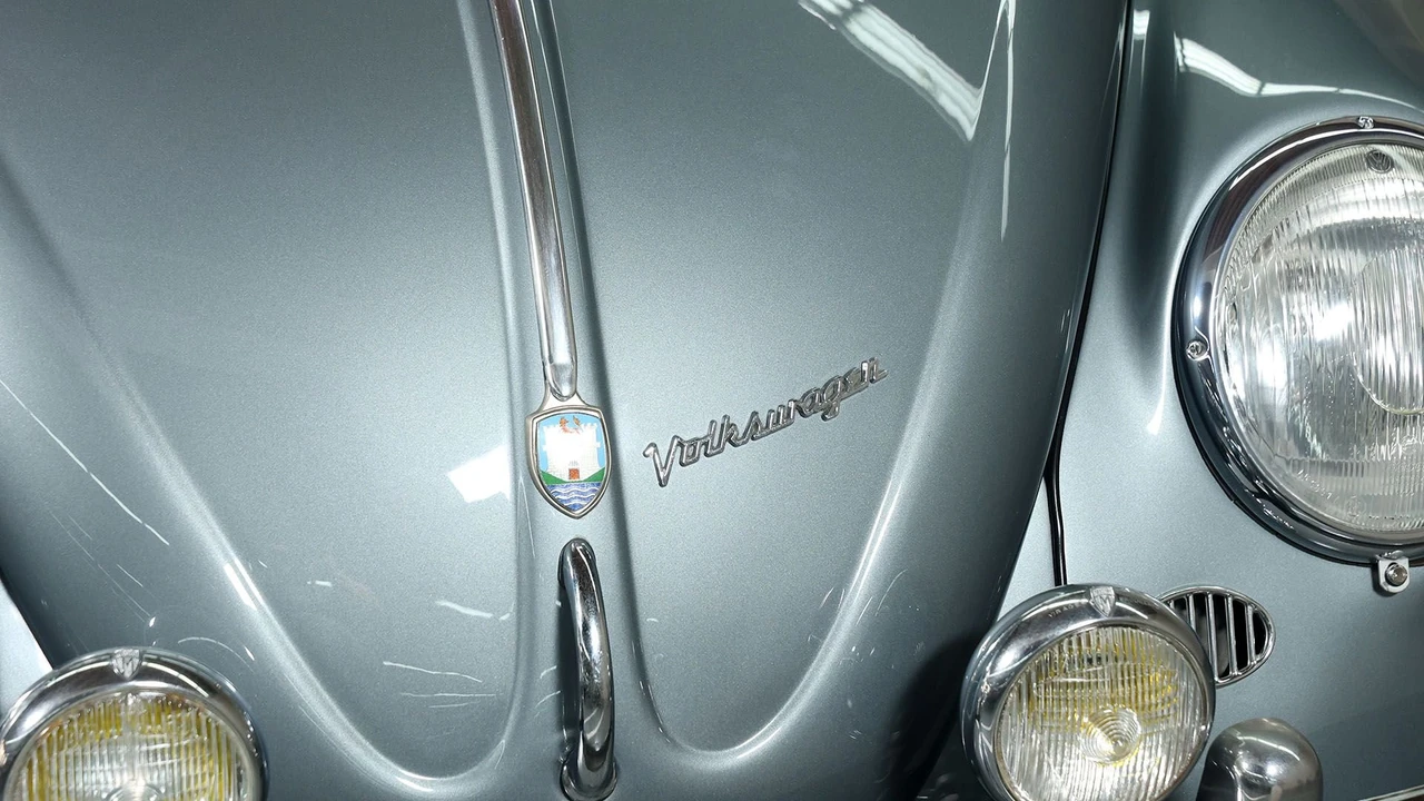 1955 Volkswagen Beetle (Oval Window) - Image 9 of 31