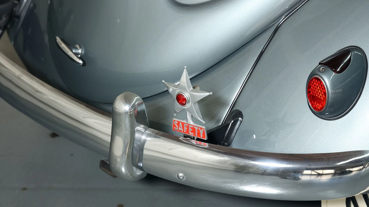 1955 Volkswagen Beetle (Oval Window) - Image 18 of 31