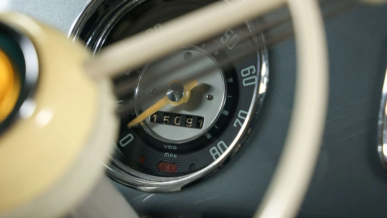 1955 Volkswagen Beetle (Oval Window) - Image 27 of 31