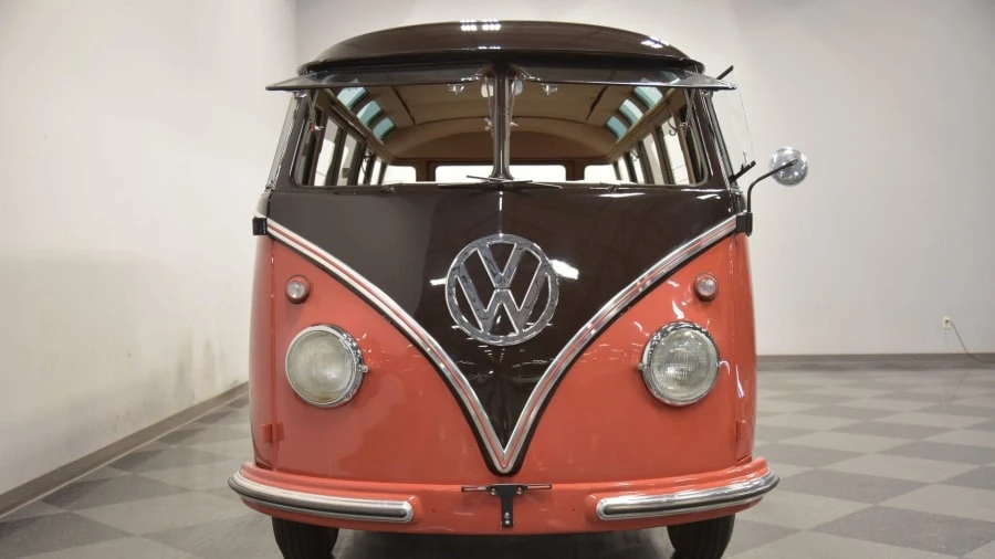 1955 Volkswagen Split-Window Bus - Image 4 of 17