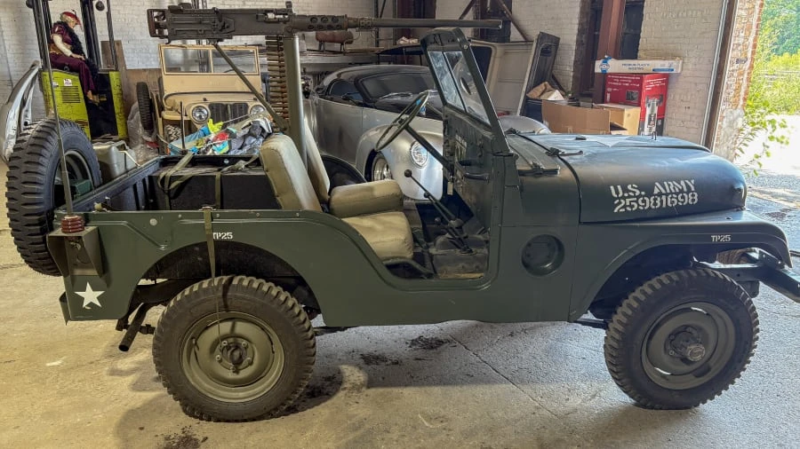 1955 Willys M38 & M38A1 - Image 2 of 15