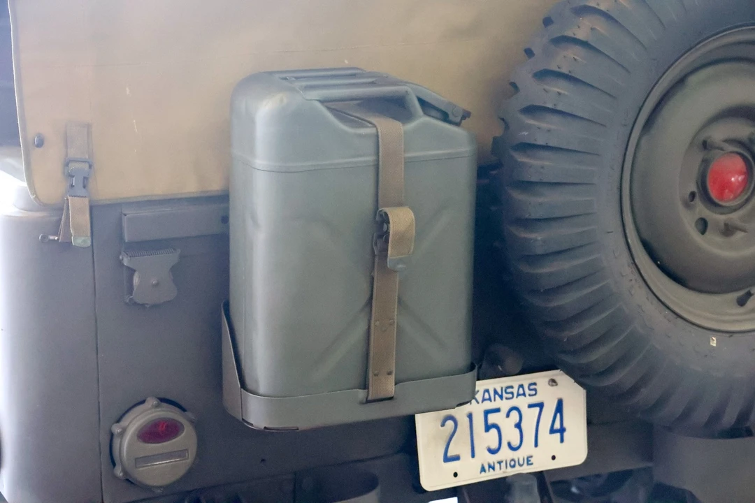 1955 Willys M38 & M38A1 - Image 21 of 31