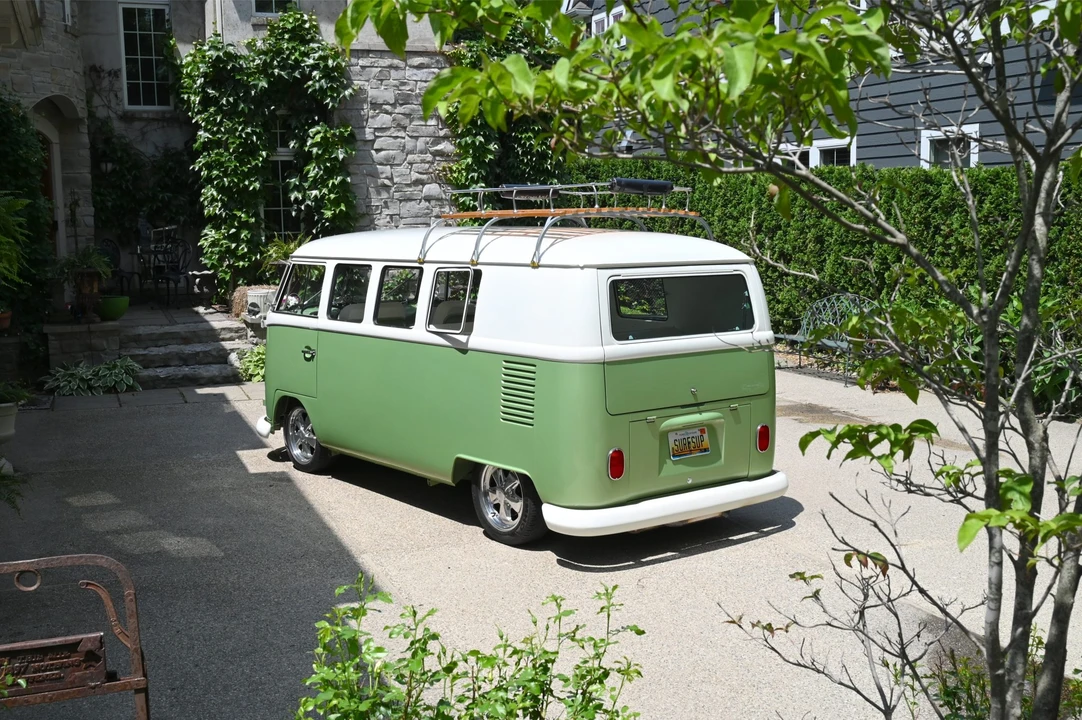 1965 Volkswagen Split-Window Bus - Image 5 of 31