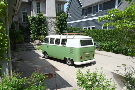 1965 Volkswagen Split-Window Bus - Image 4 of 31