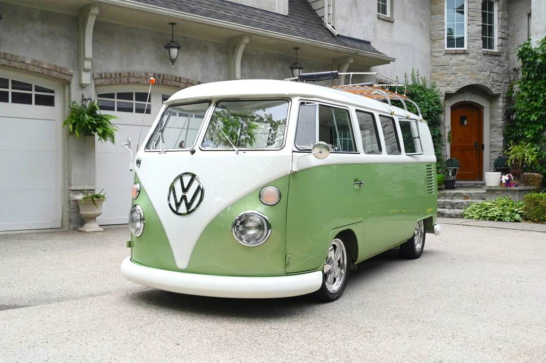 1965 Volkswagen Split-Window Bus - Image 1 of 31