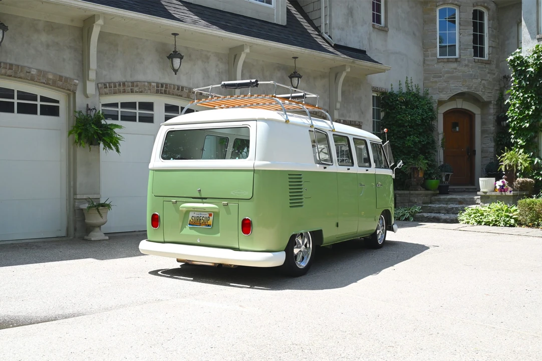 1965 Volkswagen Split-Window Bus - Image 12 of 31