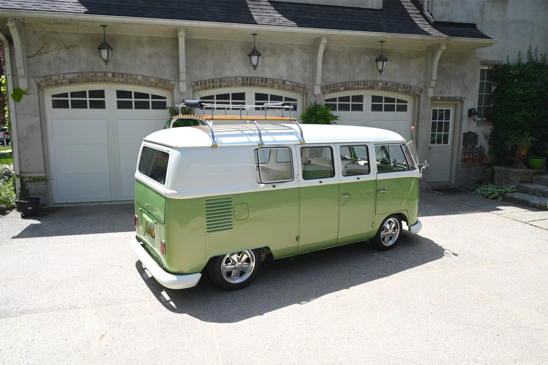 1965 Volkswagen Split-Window Bus - Image 15 of 31