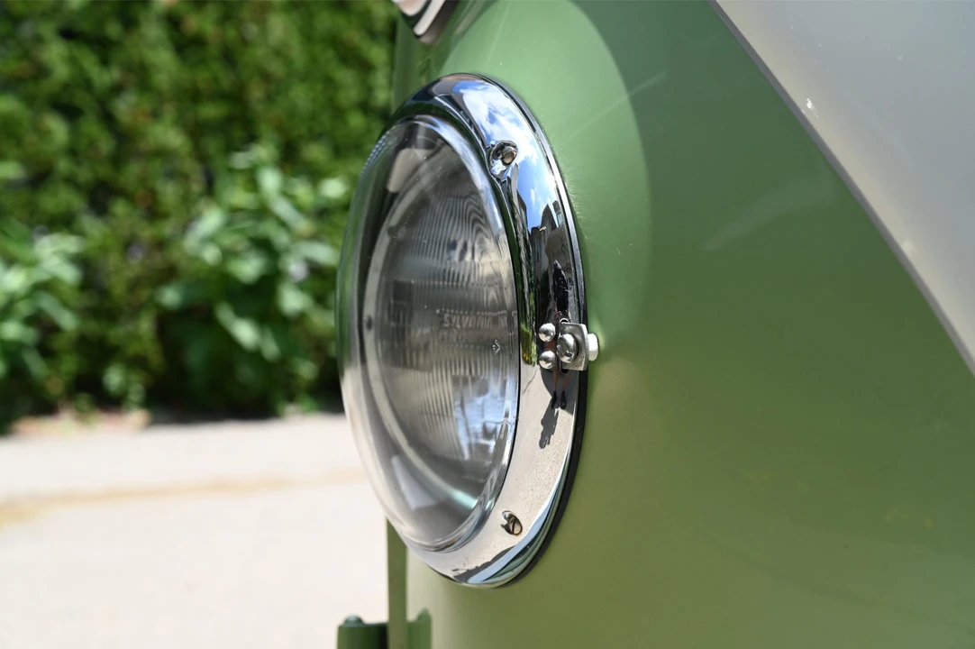 1965 Volkswagen Split-Window Bus - Image 31 of 31