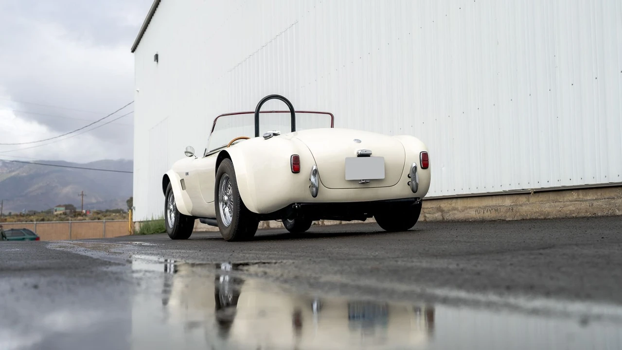 1956 AC Ace & Aceca - Image 7 of 31