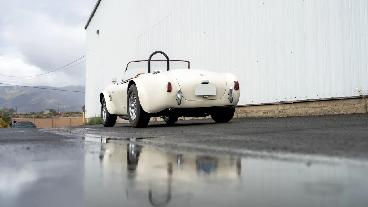 1956 AC Ace & Aceca - Image 10 of 31
