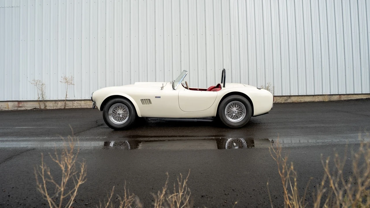 1956 AC Ace & Aceca - Image 12 of 31