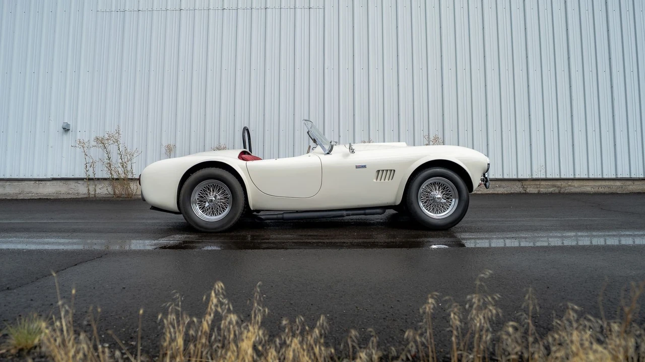 1956 AC Ace & Aceca - Image 11 of 31