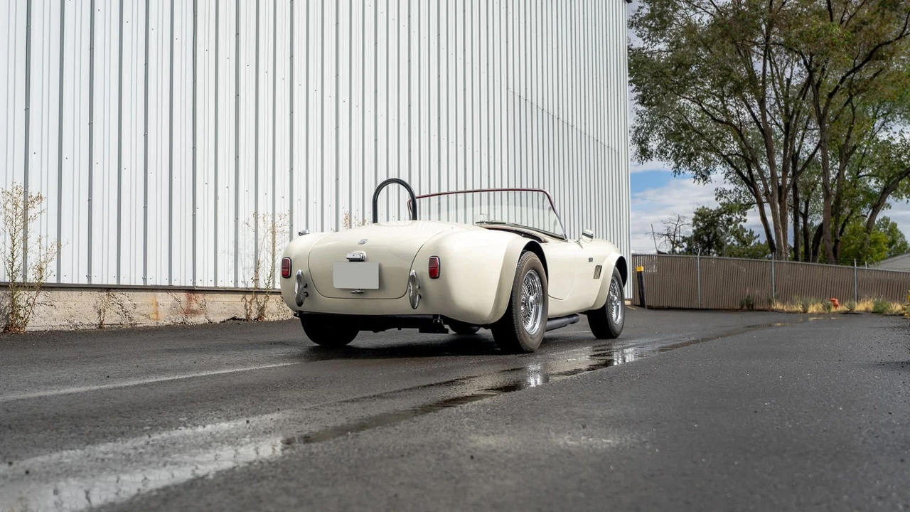 1956 AC Ace & Aceca - Image 5 of 31
