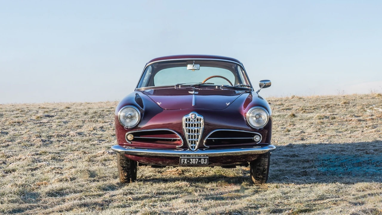 1956 Alfa Romeo 1900 - Image 13 of 31