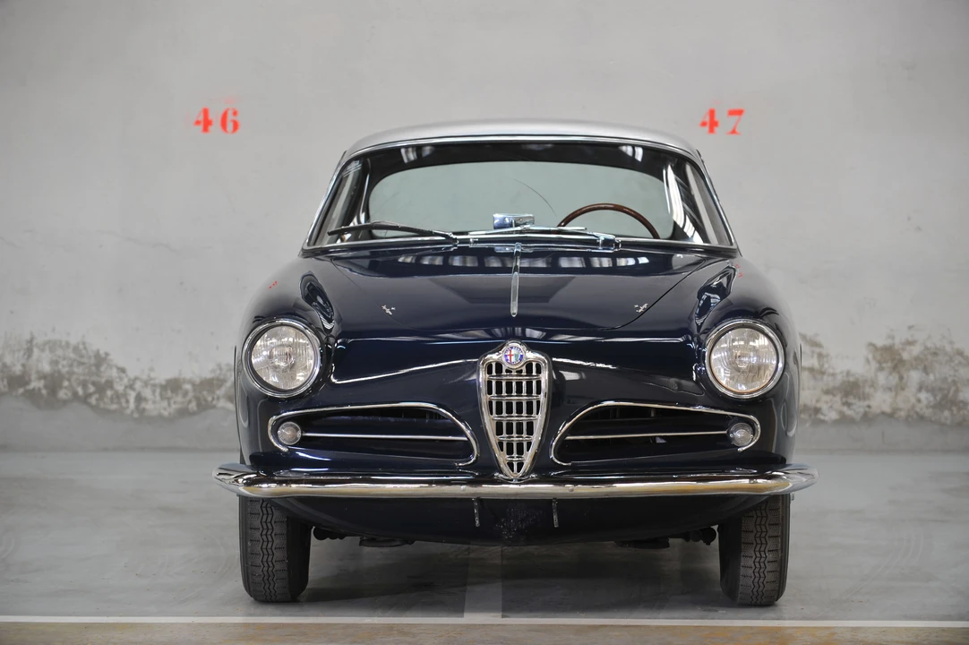 1956 Alfa Romeo 1900 - Image 10 of 11