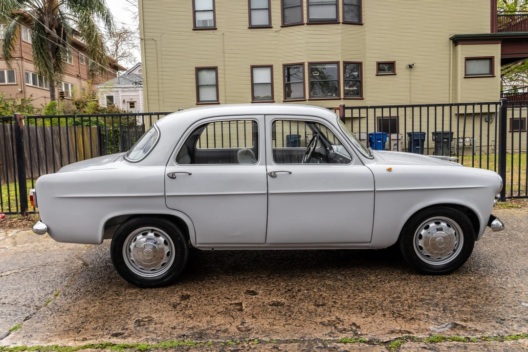 1956 Alfa Romeo Giulietta - Image 8 of 31