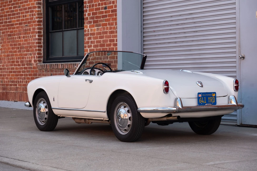 1956 Alfa Romeo Giulietta - Image 25 of 31