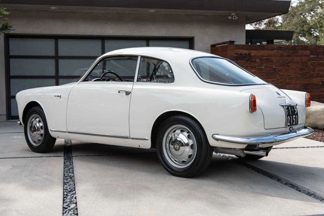 1956 Alfa Romeo Giulietta - Image 9 of 31