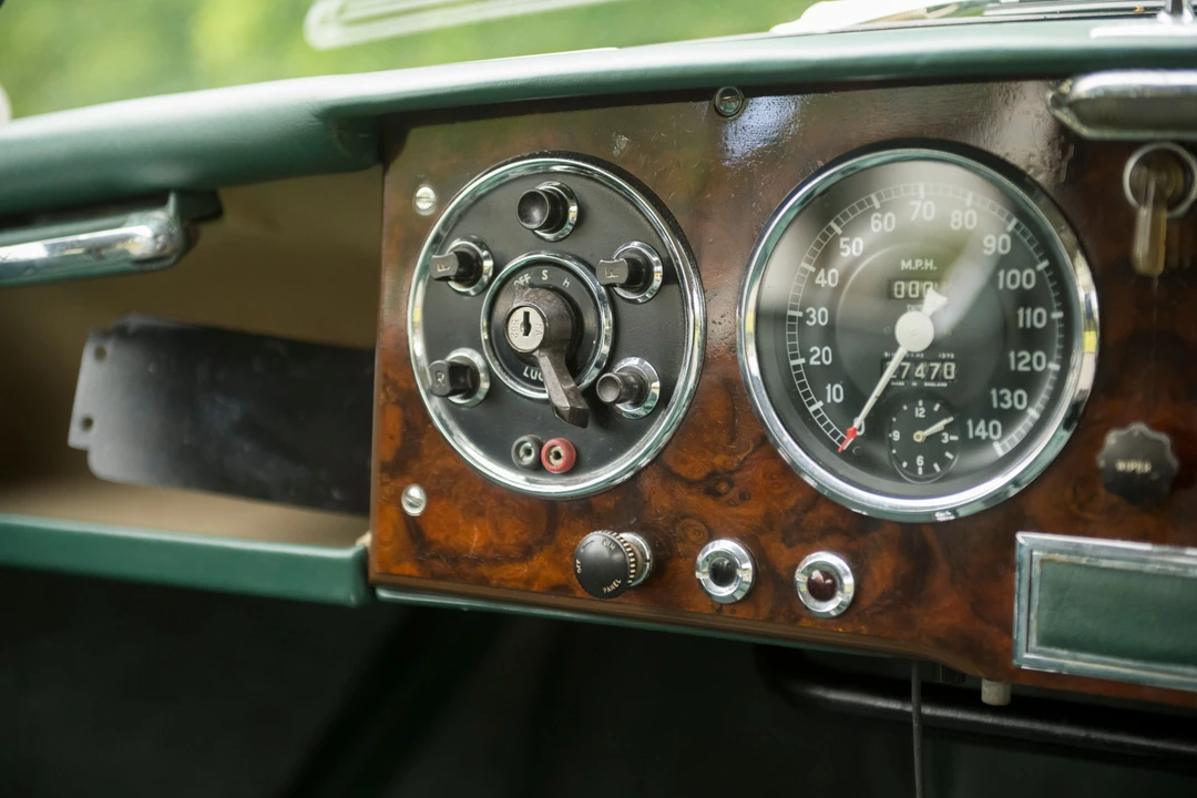 1956 Aston Martin DB1 & DB2 & DB2/4 & DB Mark III - Image 30 of 31