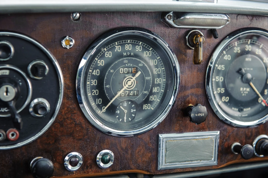 1956 Aston Martin DB1 & DB2 & DB2/4 & DB Mark III - Image 2 of 31