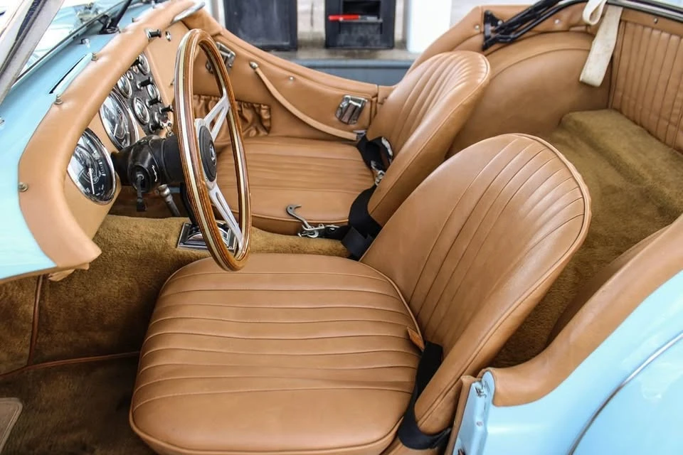 1956 Aston Martin DB1 & DB2 & DB2/4 & DB Mark III - Image 18 of 20