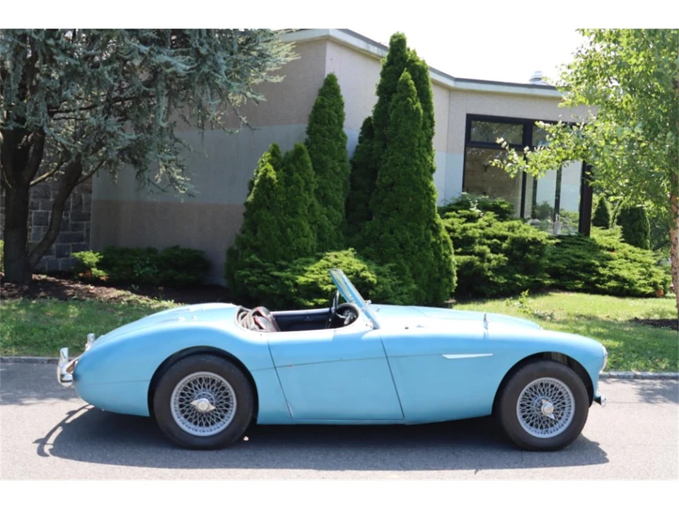 1956 Austin-Healey 100 - Image 3 of 8