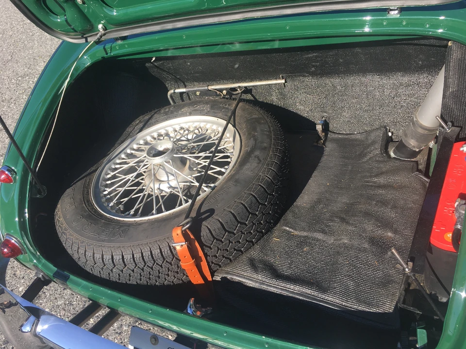 1956 Austin-Healey 100-6 - Image 28 of 31
