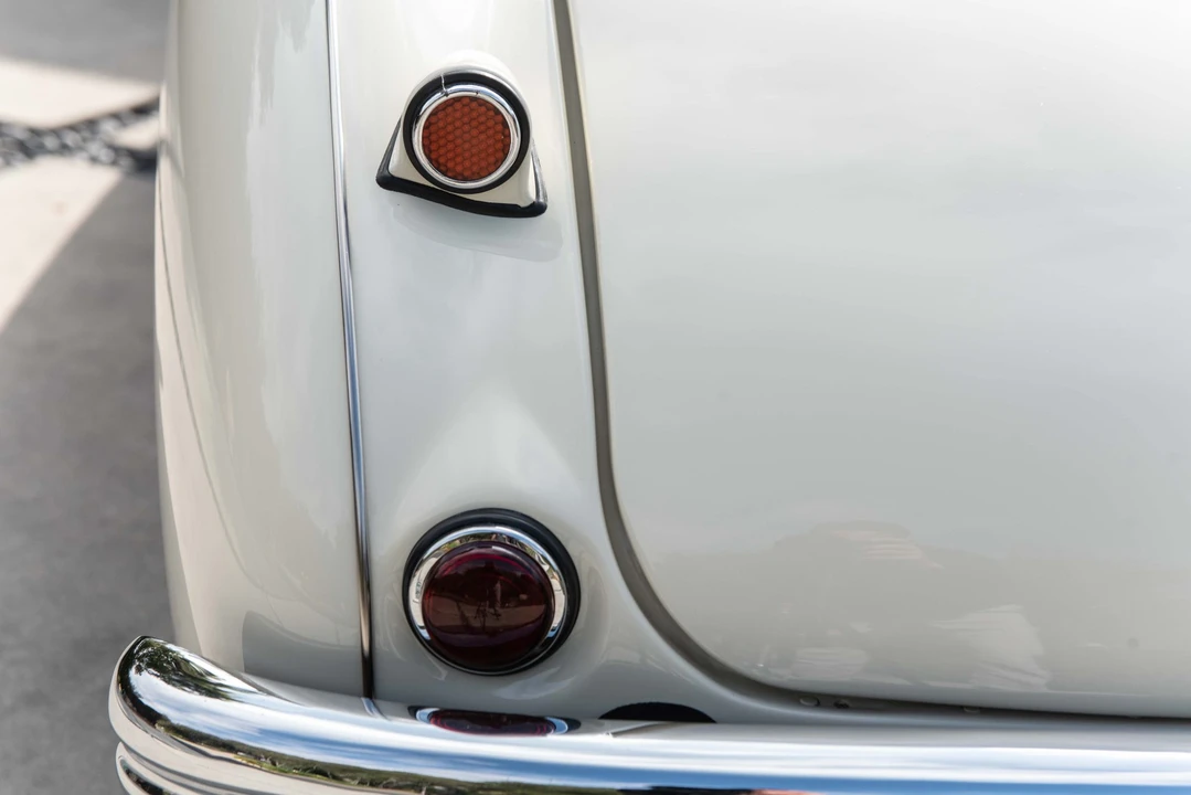 1956 Austin-Healey 100 - Image 26 of 31