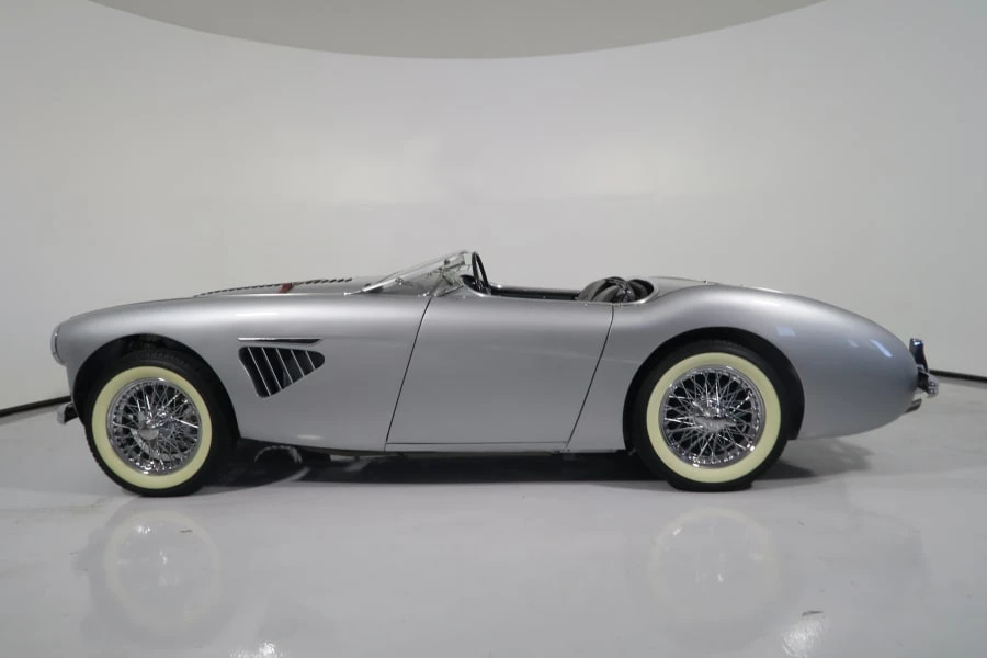 1956 Austin-Healey 100 - Image 2 of 12