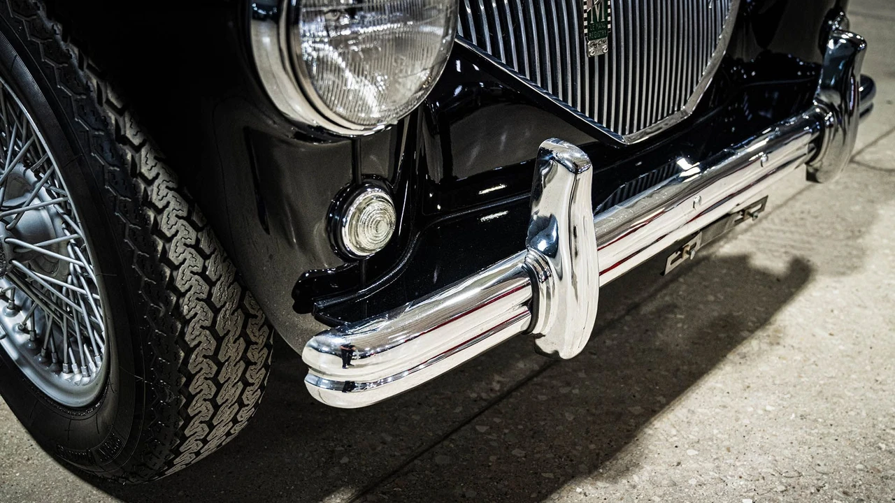 1956 Austin-Healey 100 - Image 28 of 31