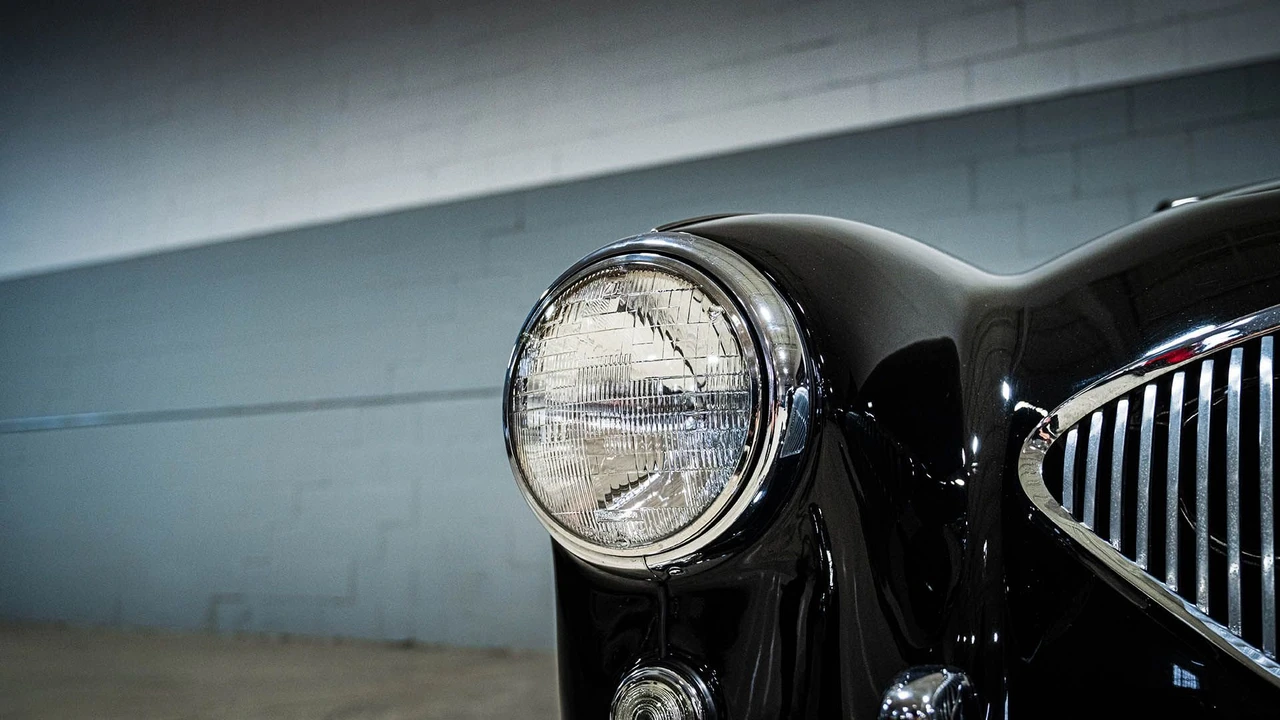 1956 Austin-Healey 100 - Image 24 of 31