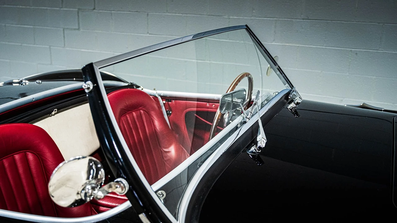 1956 Austin-Healey 100 - Image 22 of 31