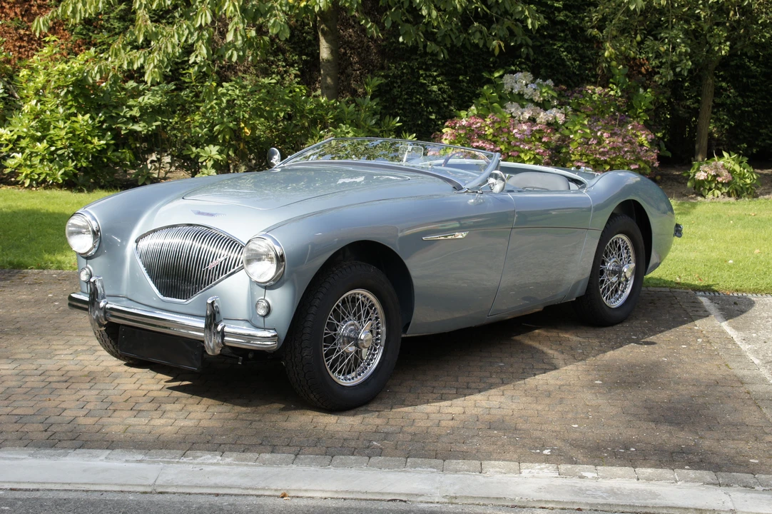 1956 Austin-Healey 100 - Image 3 of 8