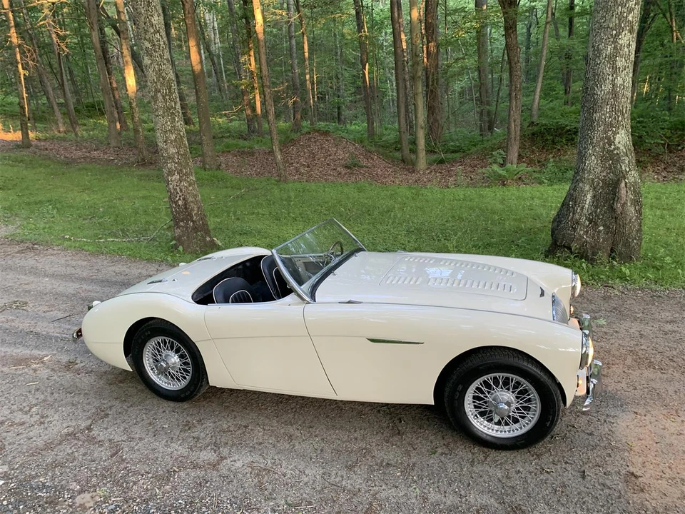 1956 Austin-Healey 100 - Image 2 of 21