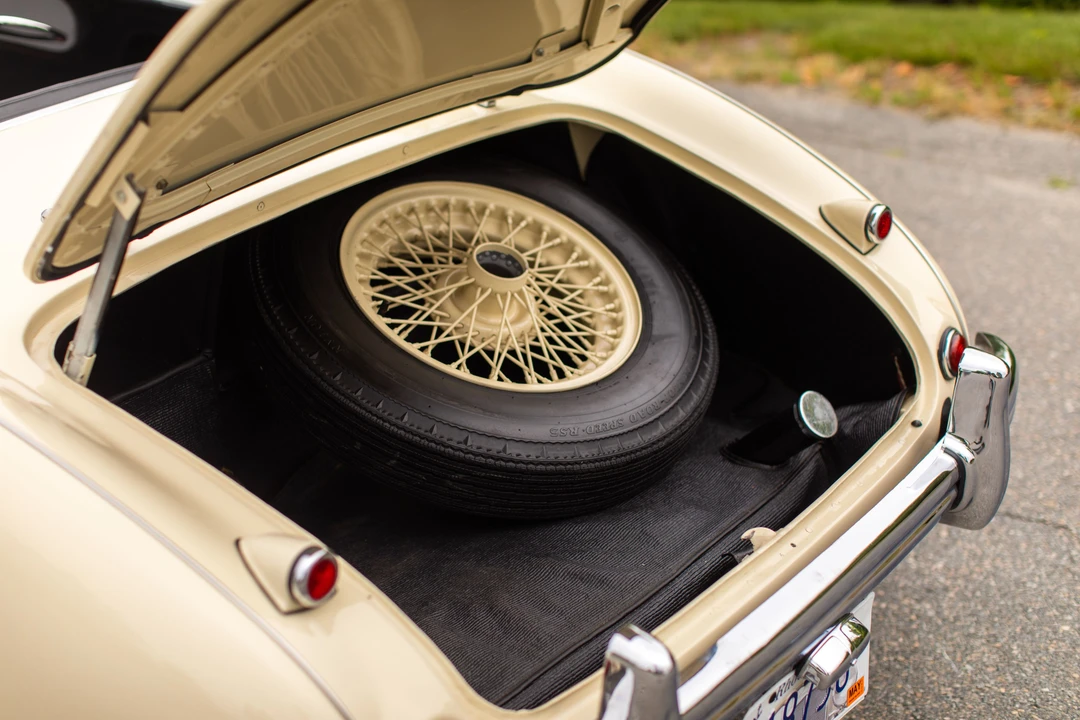 1956 Austin-Healey 100 - Image 7 of 31