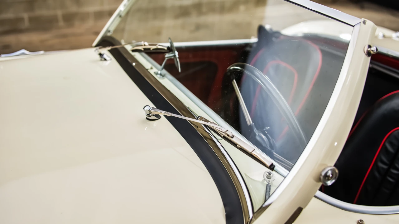 1956 Austin-Healey 100 - Image 28 of 31