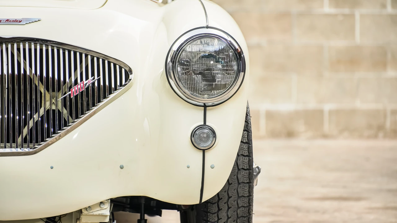 1956 Austin-Healey 100 - Image 15 of 31